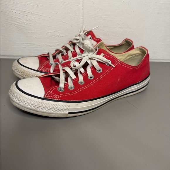 Unisex Converse Red Canvas Shoes with White Accents - Picture 3 of 6
